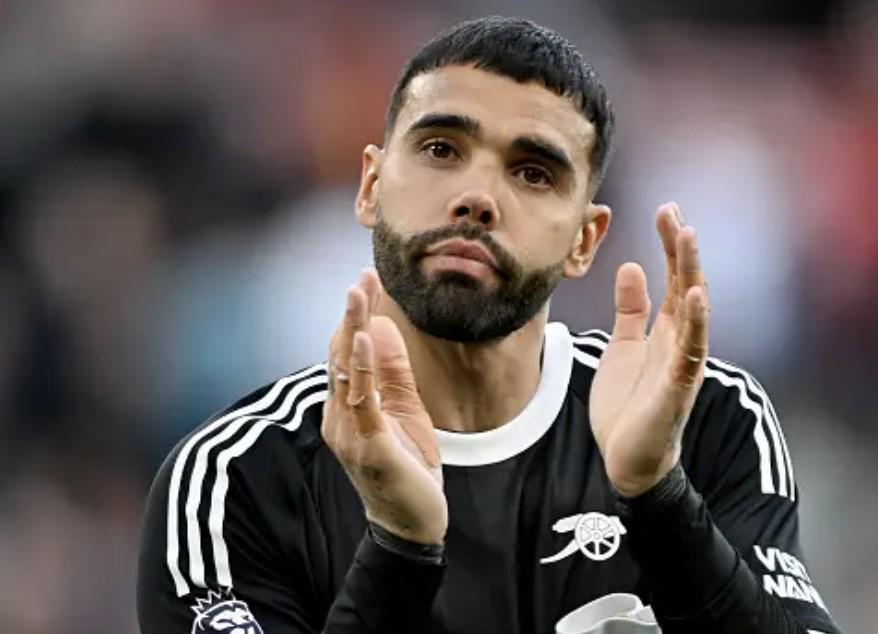 开云体育app下载入口-拉亚：索博斯洛伊的射门非常漂亮，希望下次我能扑出这样的球